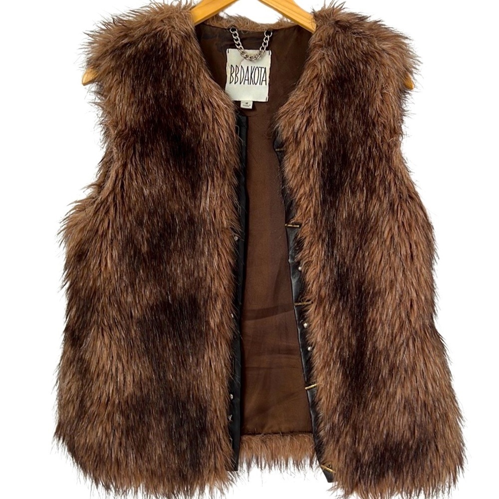 BB Dakota Chocolate Faux Fur Vest Size M